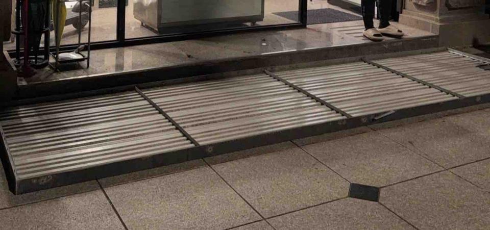 招牌維修案件圖片