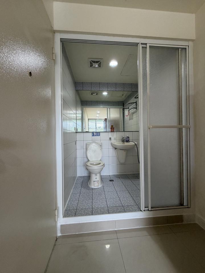 淋浴拉門安裝維修案件圖片