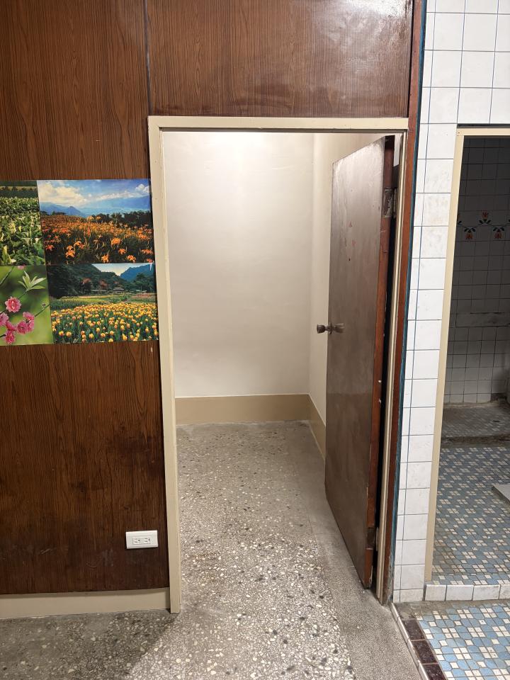 門片安裝案件圖片