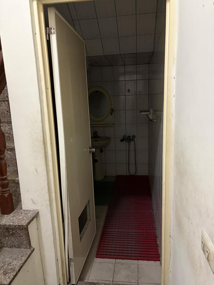 浴室門案件圖片