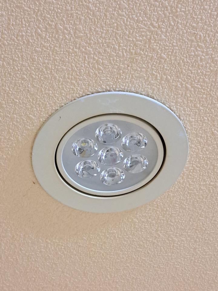 燈具安裝案件圖片