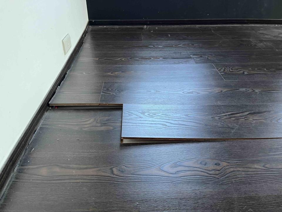 地板維修案件圖片