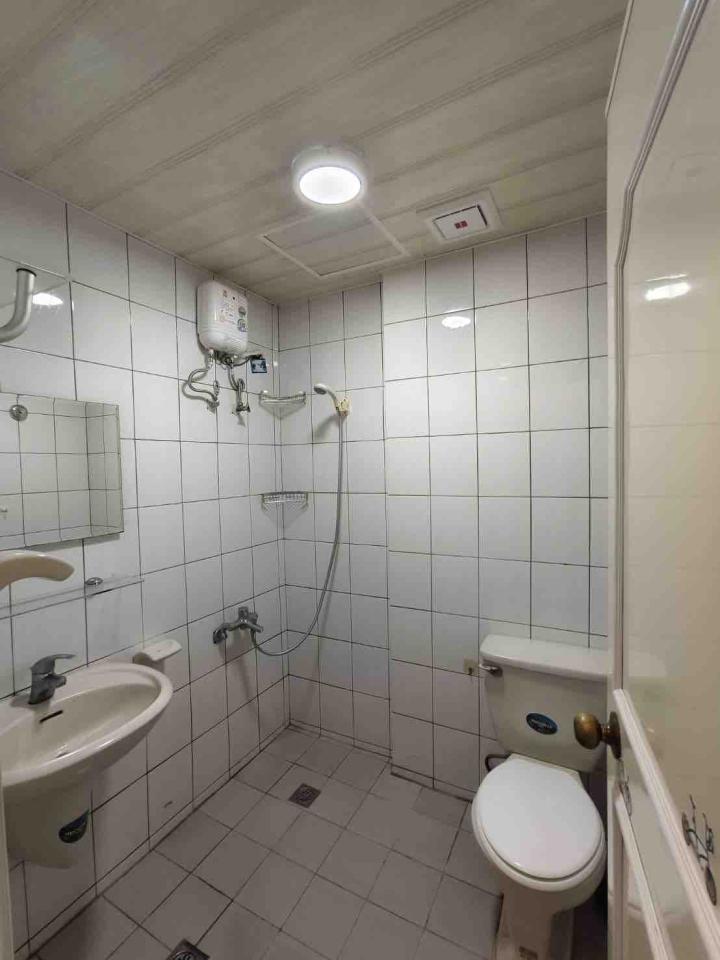 淋浴拉門安裝維修案件圖片