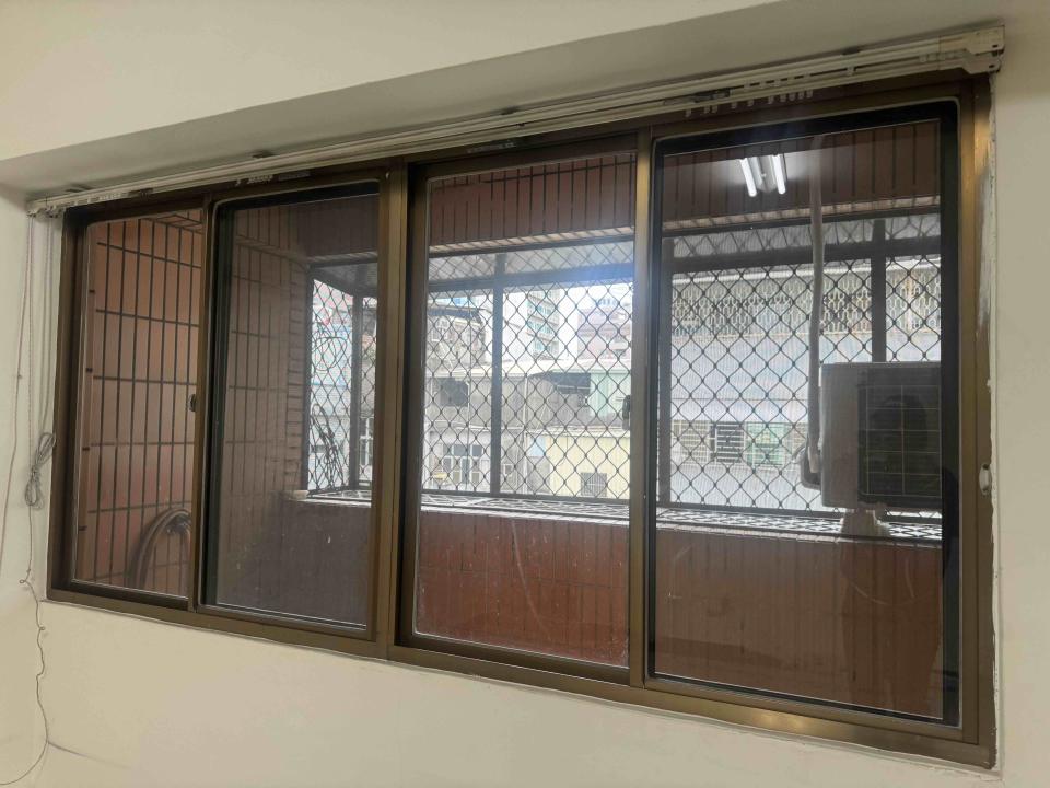 窗簾安裝維修案件圖片