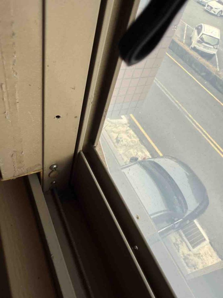 窗戶維修案件圖片