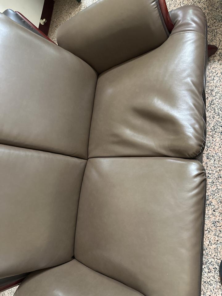 沙發修理案件圖片