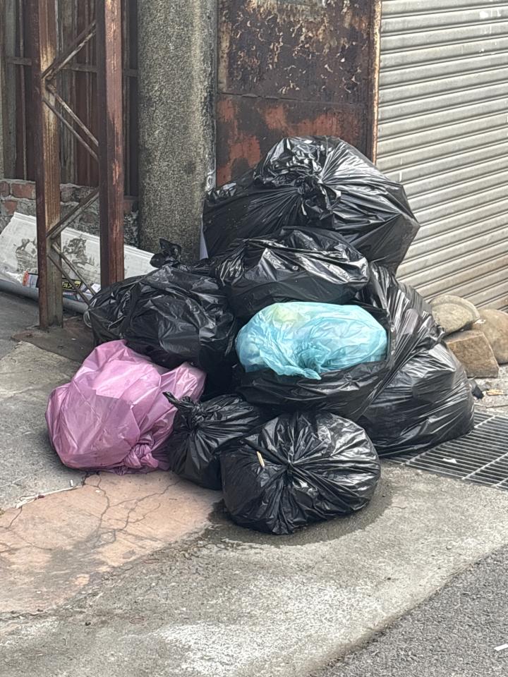 代收垃圾案件圖片