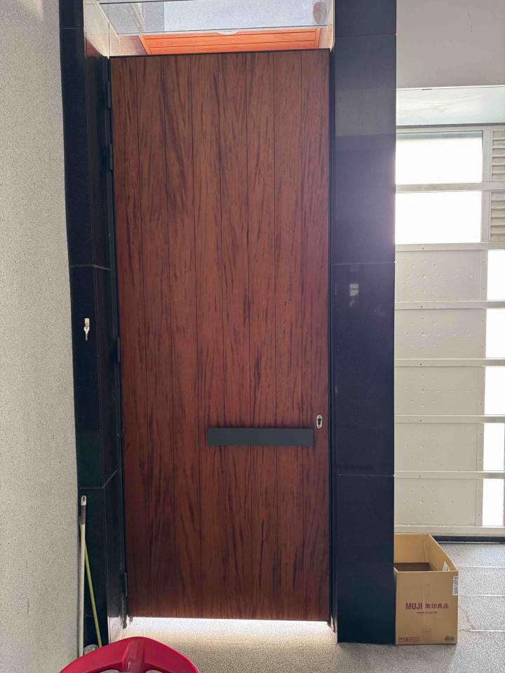 門片維修案件圖片