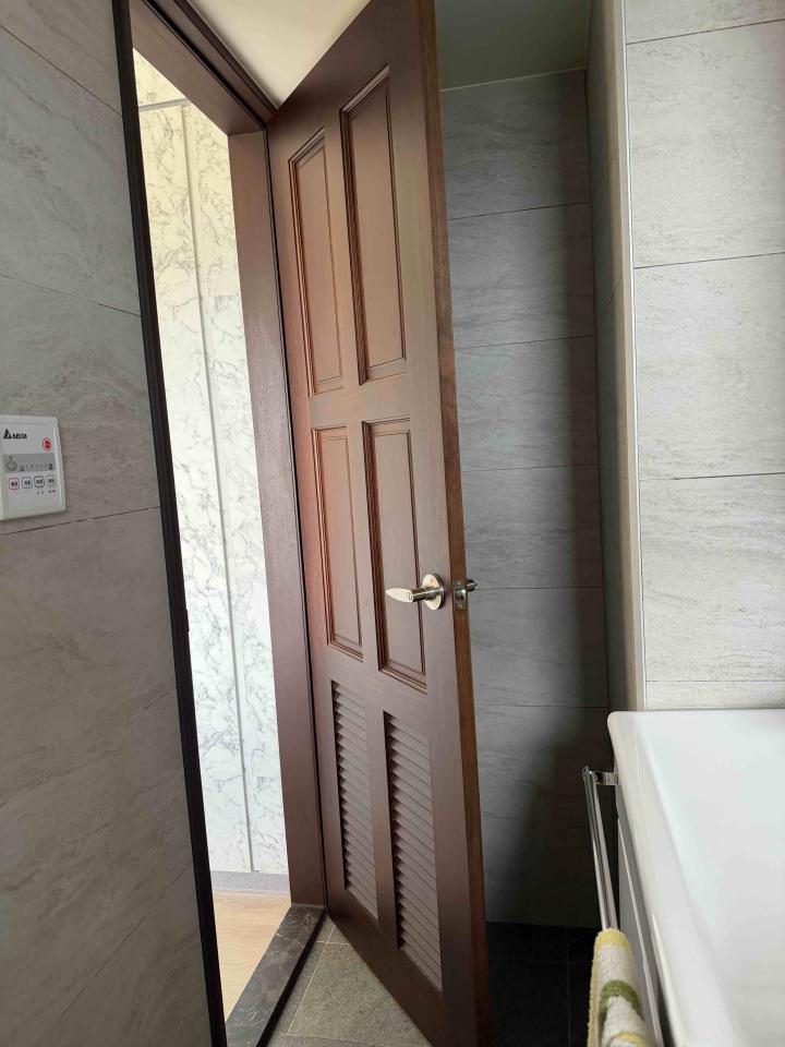 門片安裝案件圖片