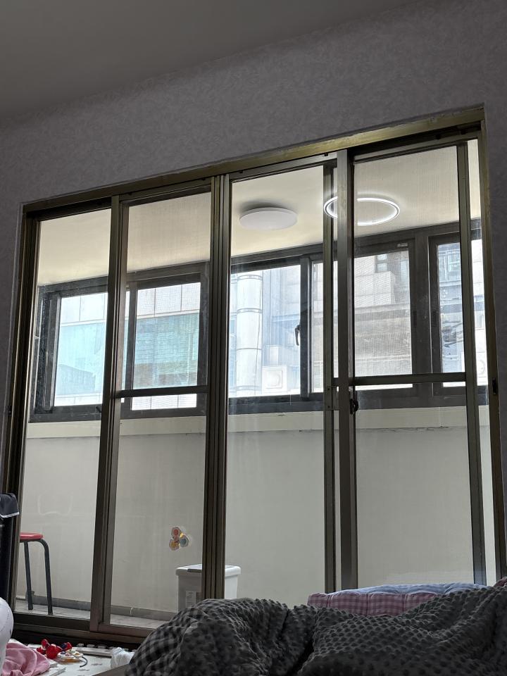 窗簾安裝維修案件圖片