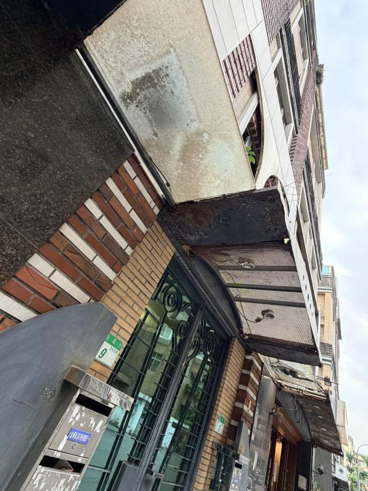 採光罩案件圖片