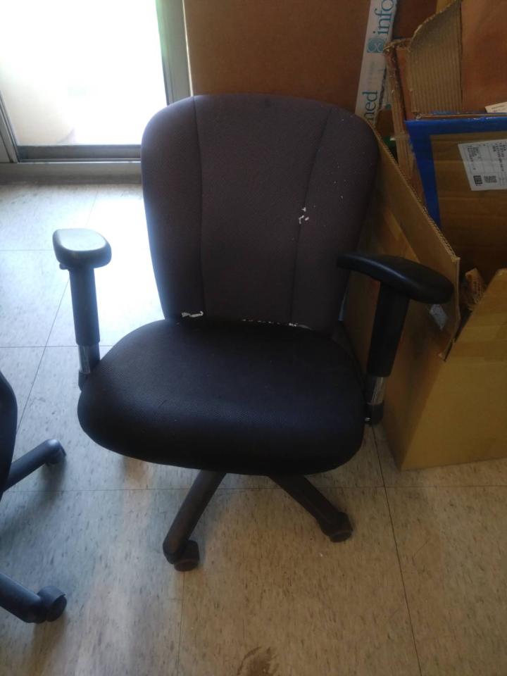 辦公家具回收案件圖片