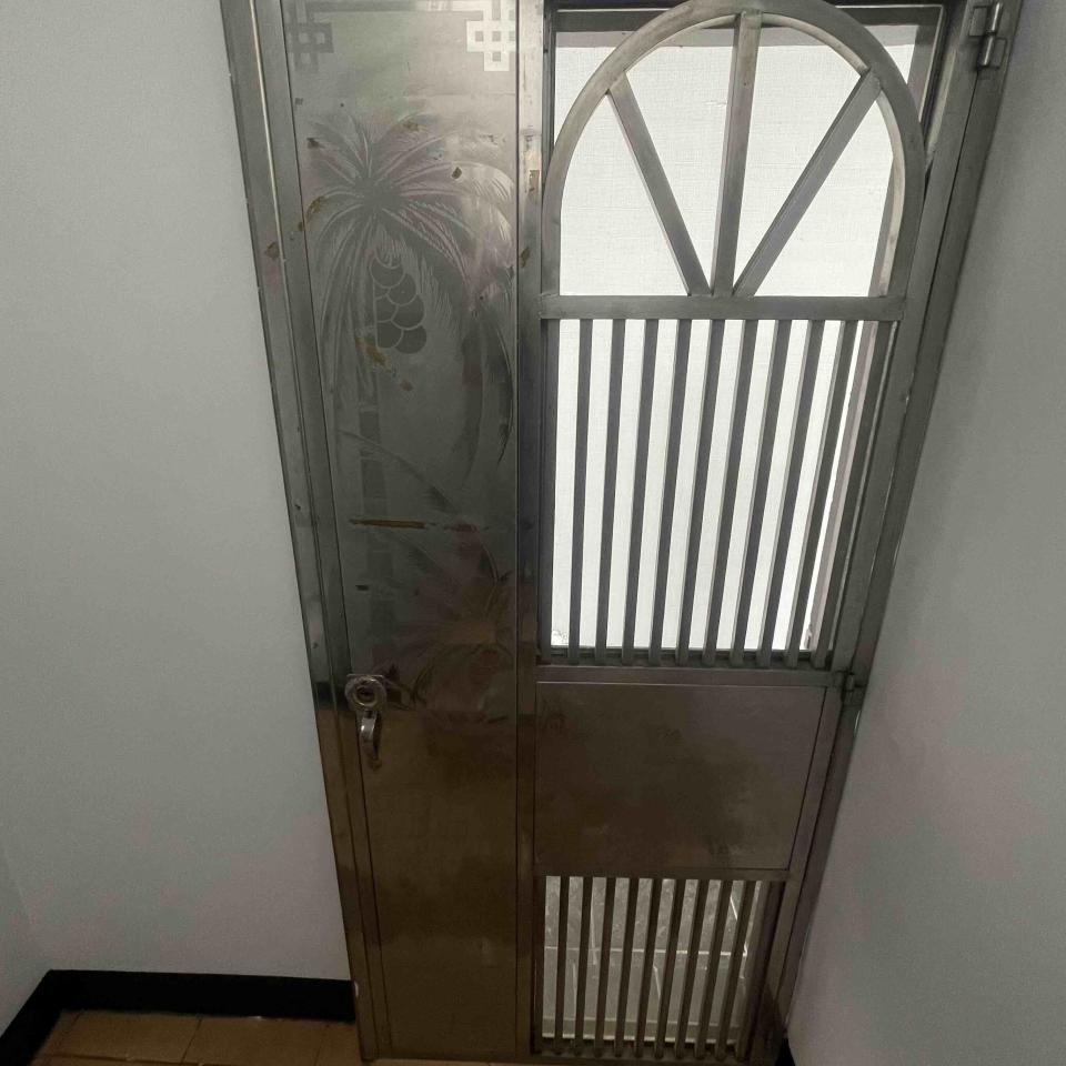 門片安裝案件圖片