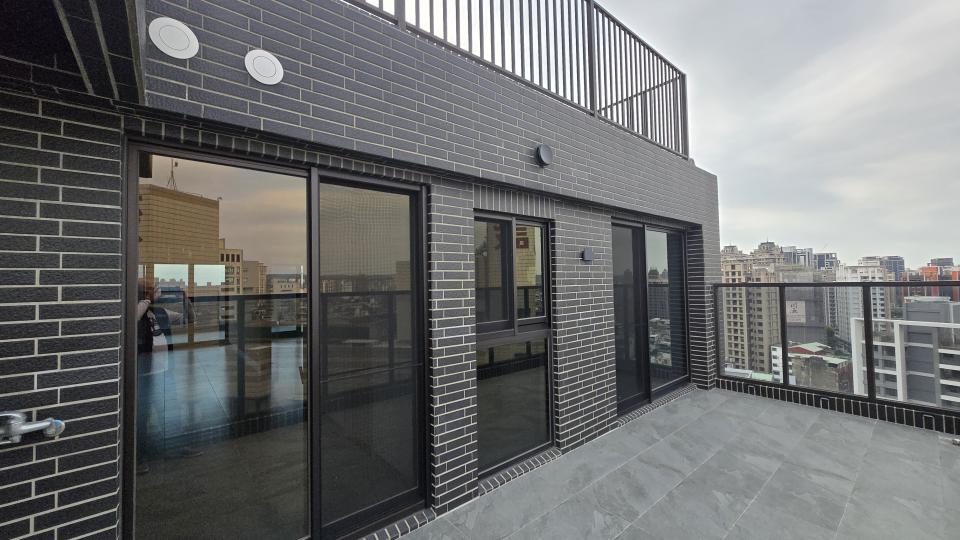 遮雨棚安裝案件圖片