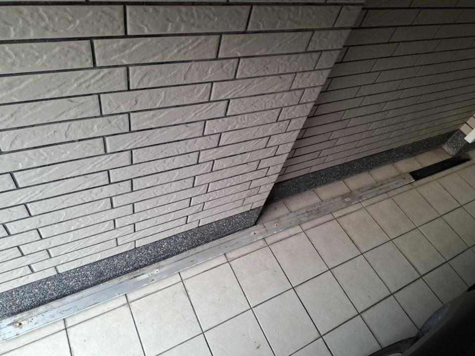 鐵捲門維修案件圖片