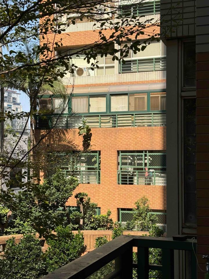 遮雨棚安裝案件圖片