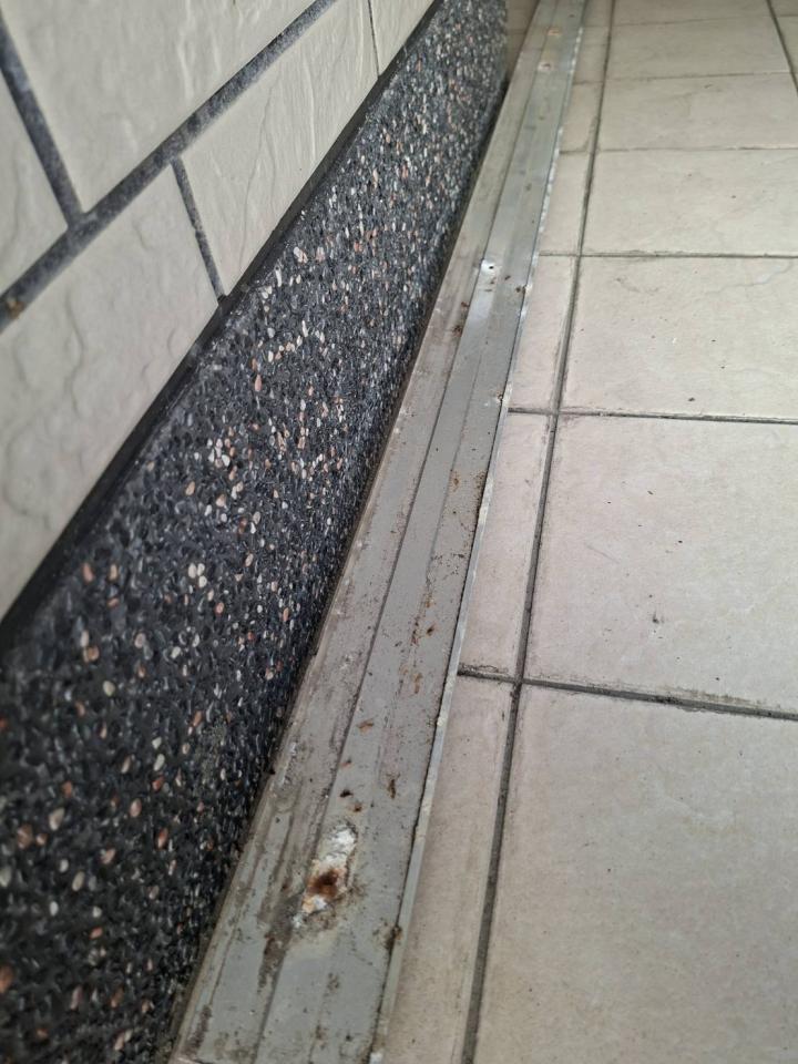 鐵捲門維修案件圖片