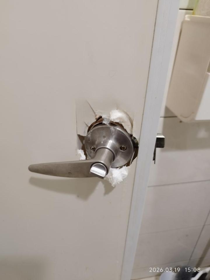 門片維修案件圖片