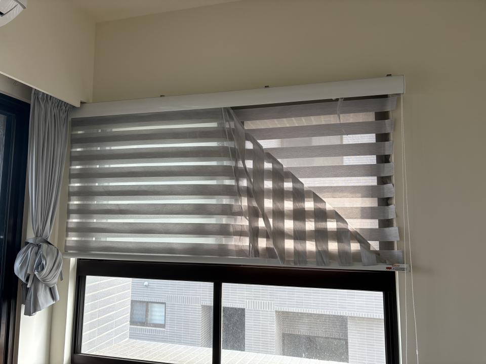 窗簾安裝維修案件圖片