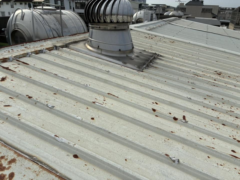 鐵皮屋頂案件圖片