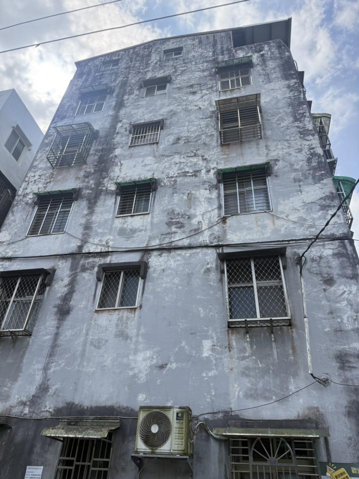 外牆裝潢板案件圖片