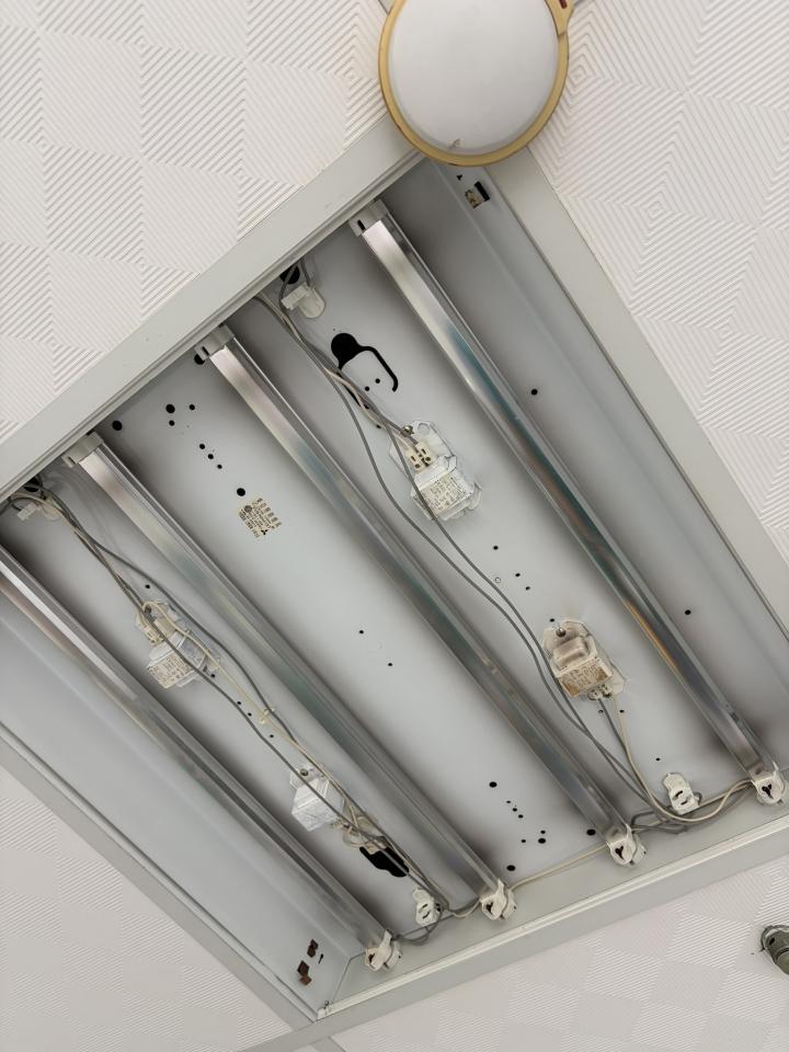 燈具維修案件圖片