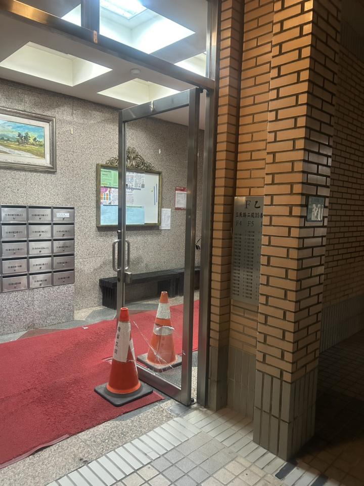 玻璃門案件圖片