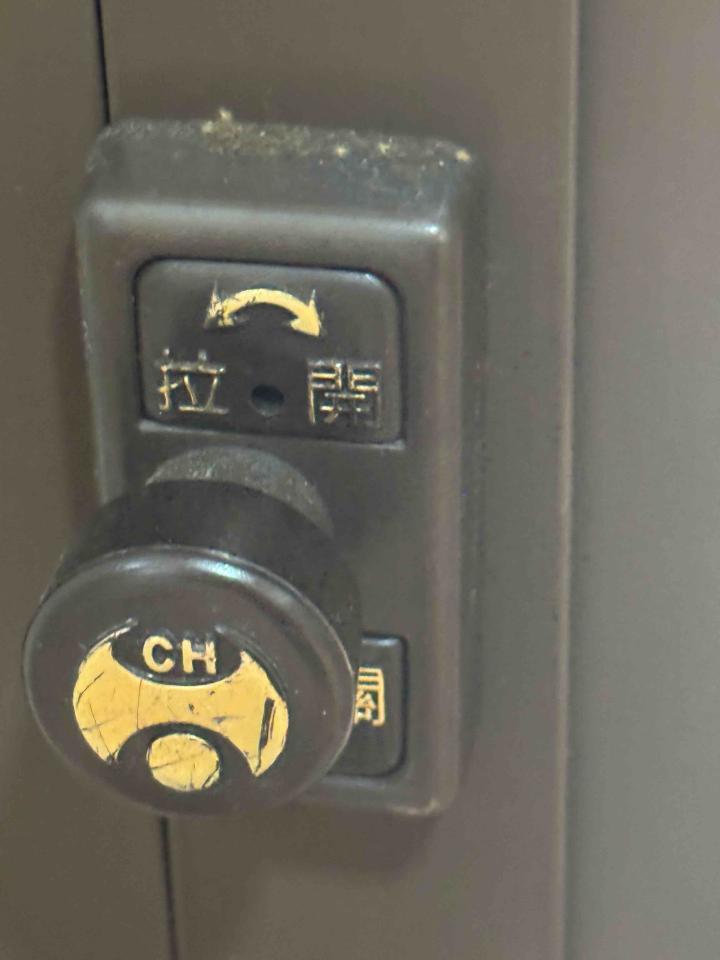 窗戶維修案件圖片