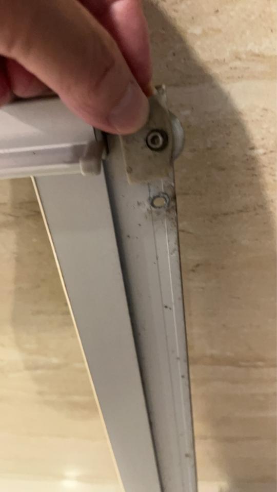 淋浴拉門安裝維修案件圖片