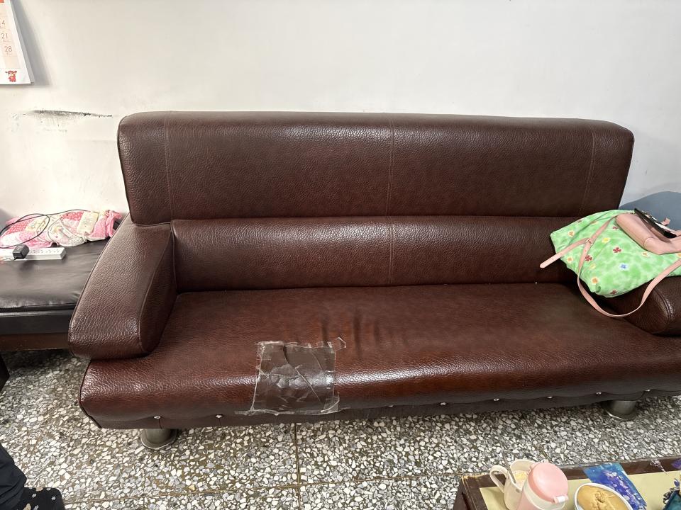 沙發修理案件圖片