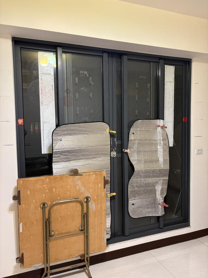 窗簾安裝維修案件圖片