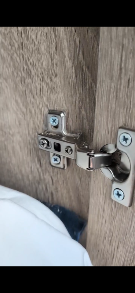 櫥櫃門片更換案件圖片