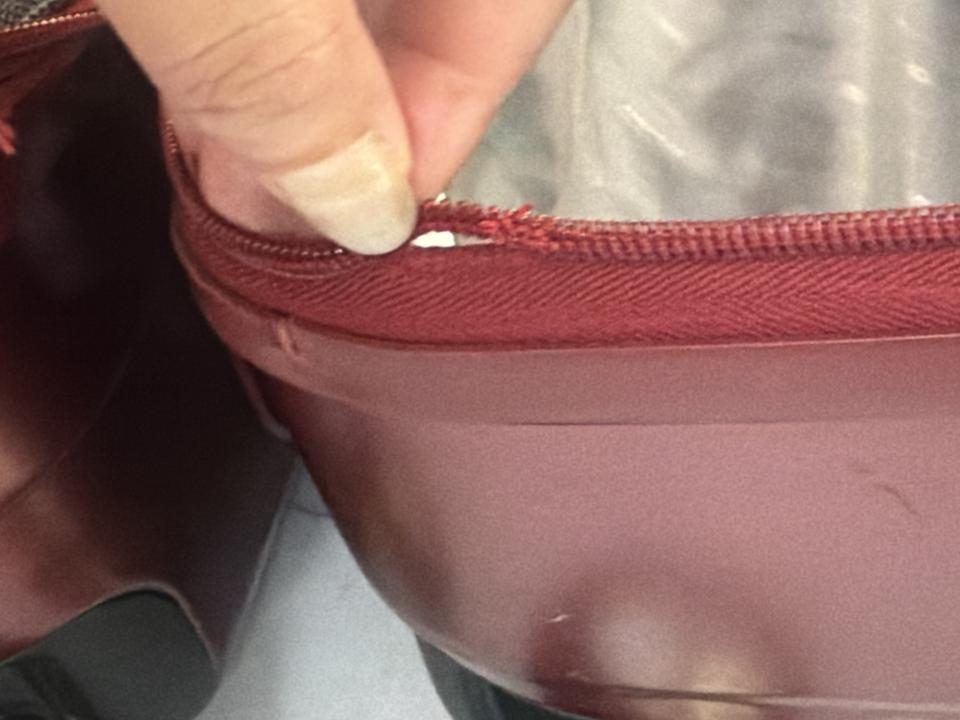 行李箱維修案件圖片