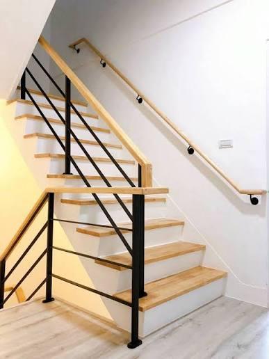 樓梯扶手案件圖片