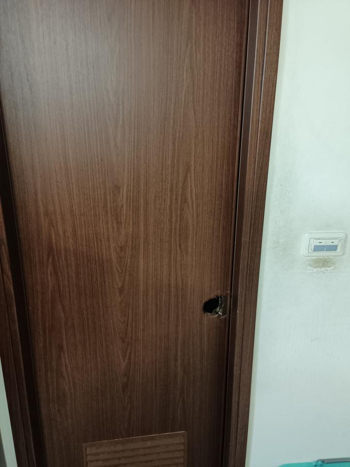 浴室門案件圖片