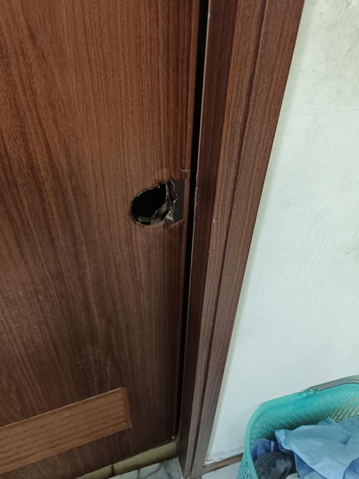 浴室門案件圖片