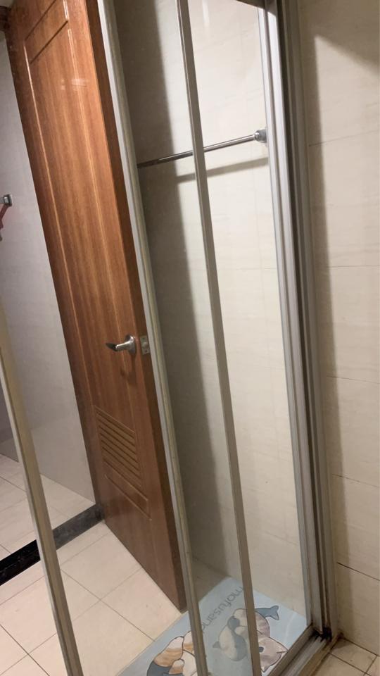 淋浴拉門安裝維修案件圖片