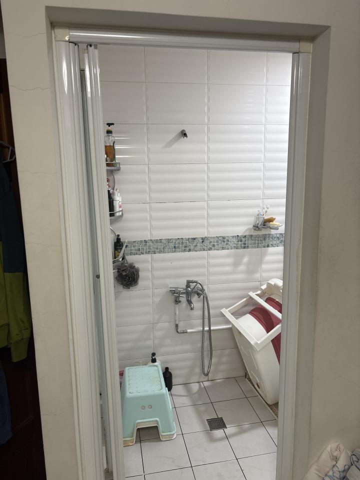 浴室門案件圖片