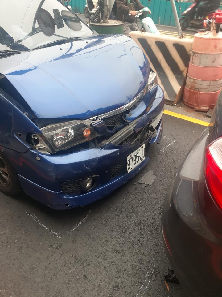 汽車板金烤漆案件圖片