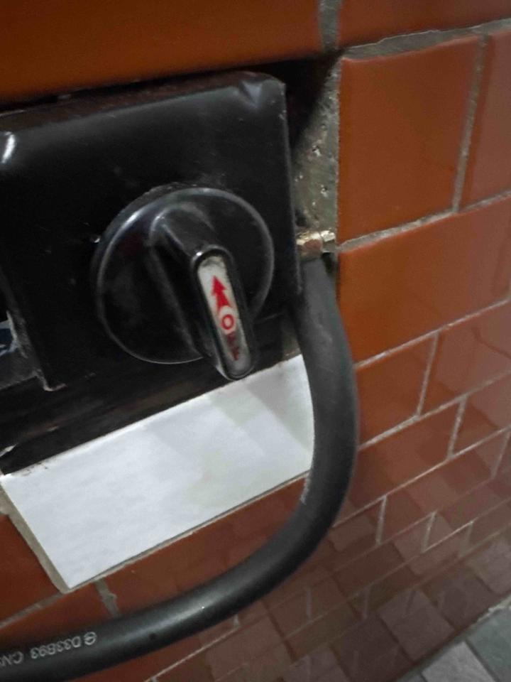 瓦斯爐安裝維修案件圖片