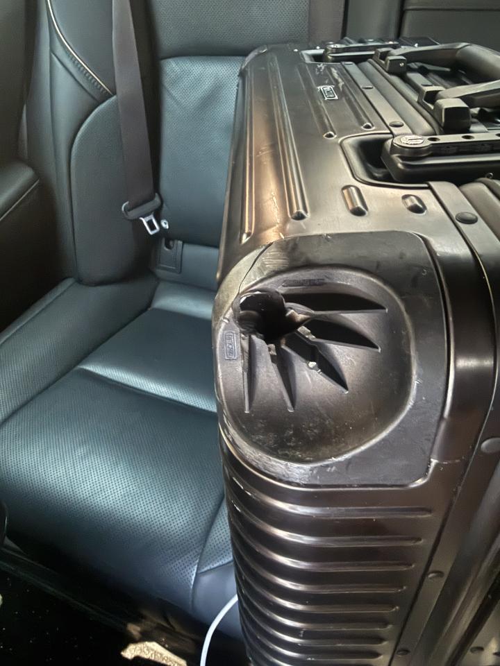 行李箱維修案件圖片