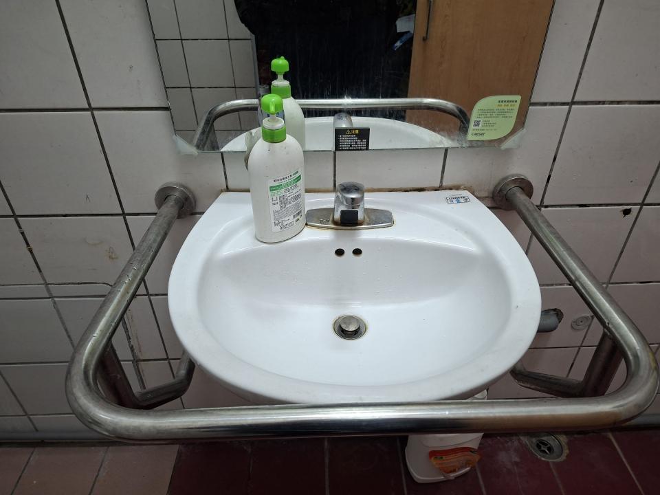 感應式水龍頭安裝案件圖片