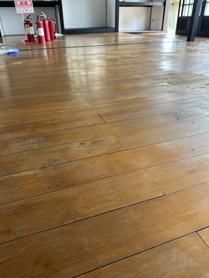 地板拋光打蠟案件圖片