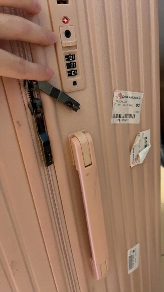 行李箱維修案件圖片