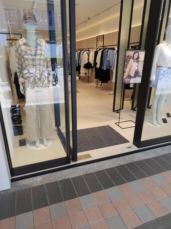 落地窗案件圖片