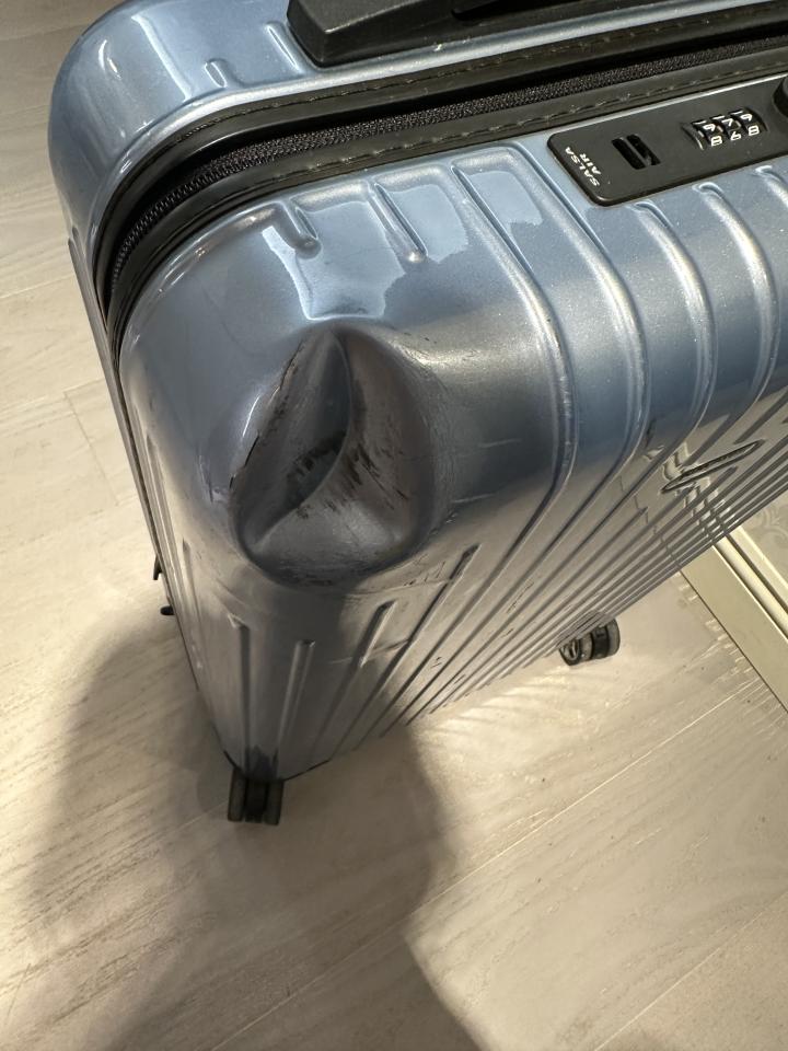 行李箱維修案件圖片