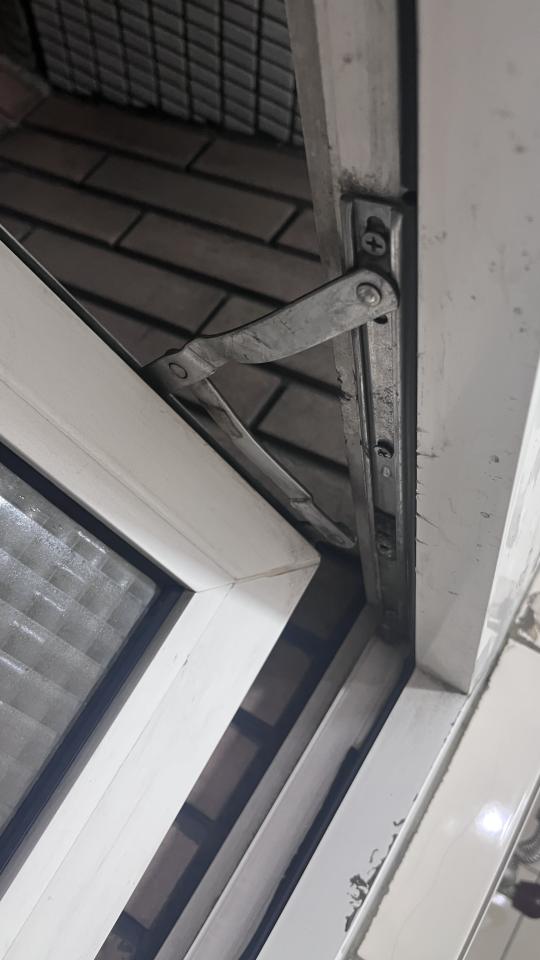 窗戶維修案件圖片