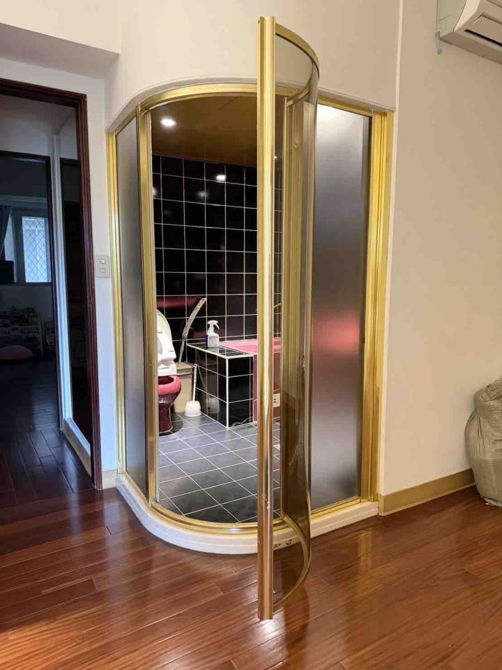 浴室門案件圖片