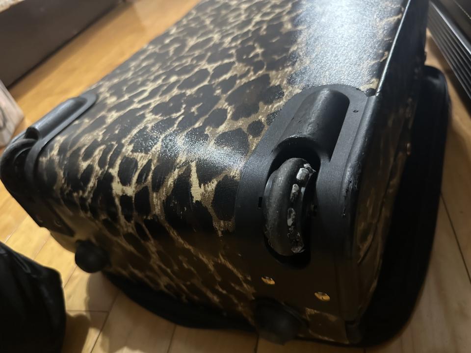 行李箱維修案件圖片