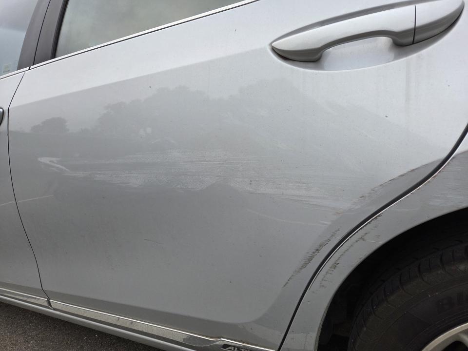 汽車板金烤漆案件圖片